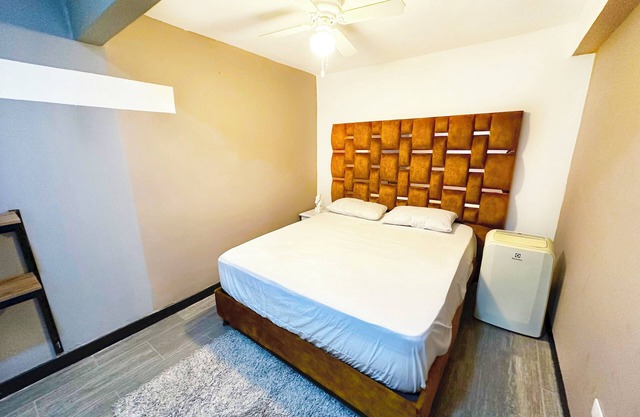 15BR Duplex * Best Location * 3 Jacuzzis * Maids