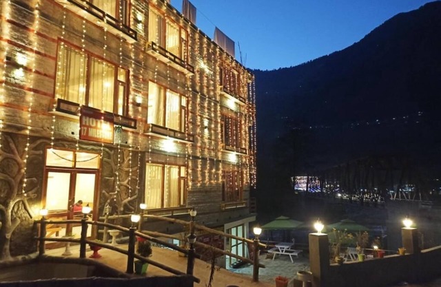 17 Milestone Riverside by Shivaneel Hospitality