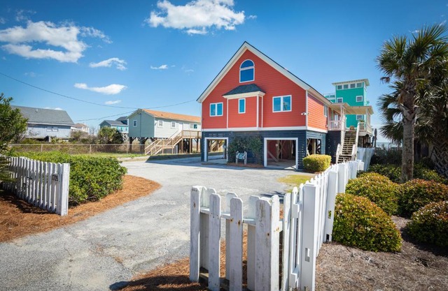 1709 E Ashley Bacon in the sun