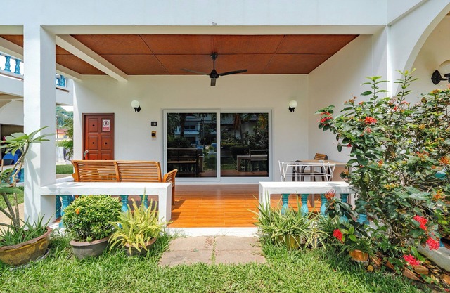 1BR Apt Poolside Near Yanui Beach V201