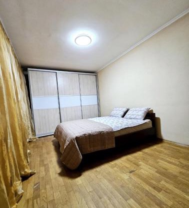 2 комнатная квартира, раздельные комнаты, Леся Украинки 21, пр А Поля, госпиталь