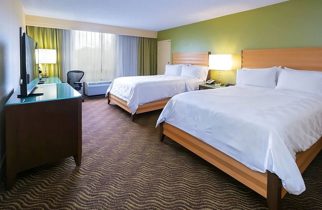 2 Appealing Units, with Pool! Near Peralta Adobe Fallon House Historic Site!