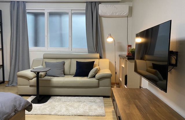 2 Bdr Apt Best Location in Gyeongnidan-gil, Seoul