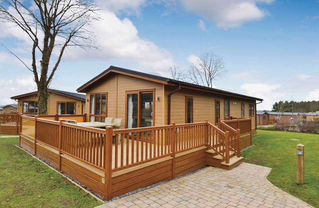 2 bedroom accommodation in Cheddar