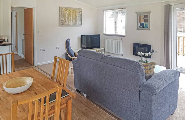 2 bedroom accommodation in Newport, Pembrokeshire