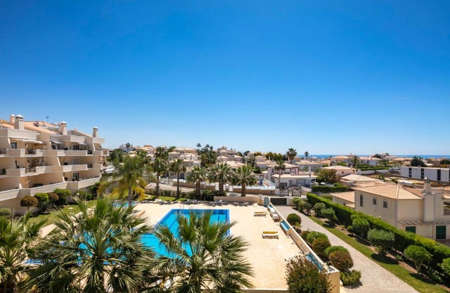 2 bedroom apartment Vila Rosal São Rafael Albufeira swimming pool tennis wifi
