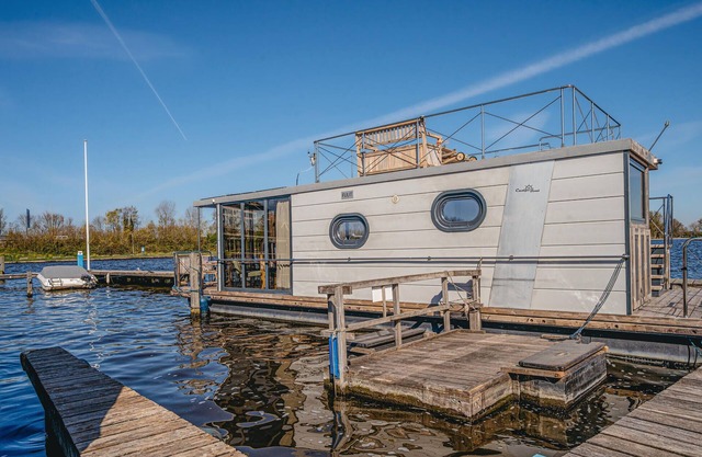 2 bedroom cozy ship in Uitgeest