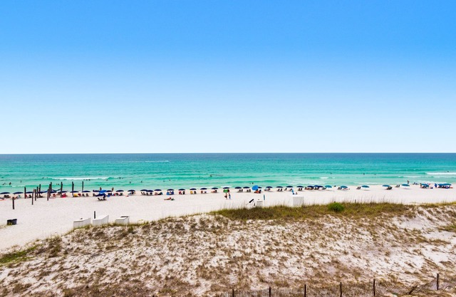 ⭐2 King Suites-2 Kitchens/Living Areas-Lagoon Pool-Beach Trolley-5BR Beach Rx⭐