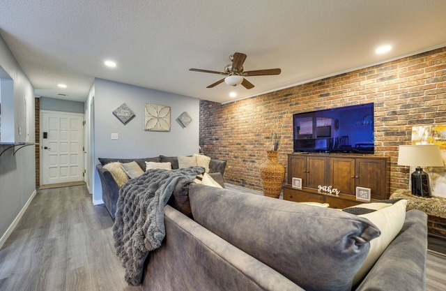 2 Mi to UAFS Campus: Condo in Fort Smith