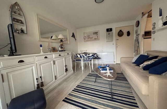 2-room apartment in Royan/Pontaillac with balcony and parking