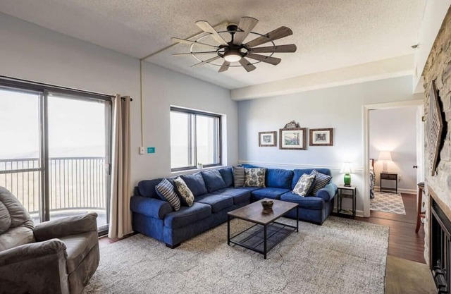 2019 Sugartop Mountain Condo- Views, Pool, Hot tub