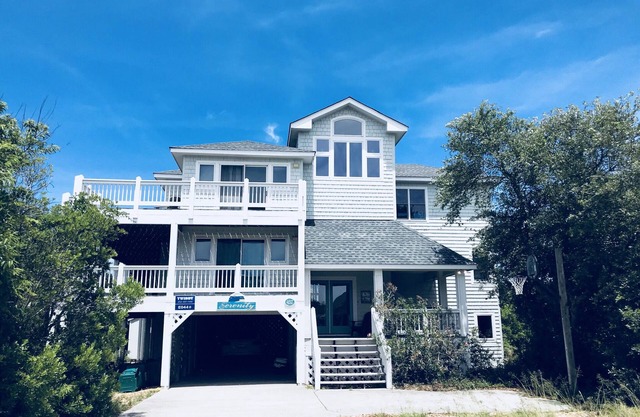 2025 Open weeks discounted ~150 yards to ocean ~ 4 master suites ~ Pups welcome