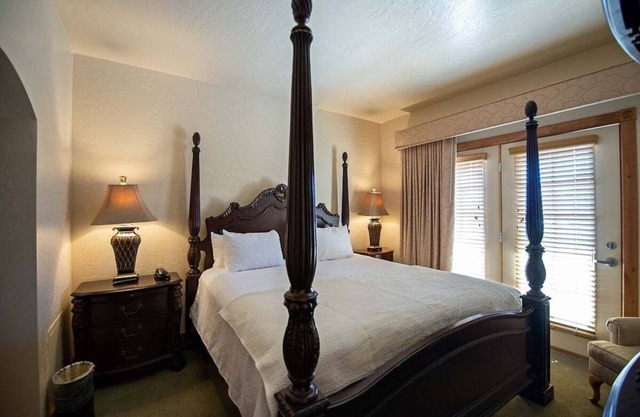 2073 4-Star Zermatt King Villa w/Full Kitchen