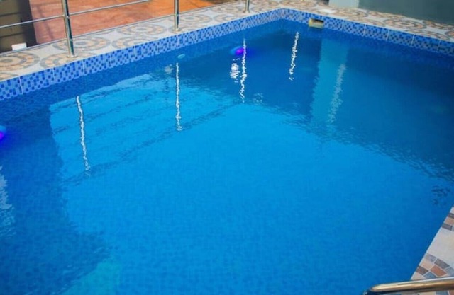 2bedroom with POOL, GYM, Wi-Fi, 24hrs power