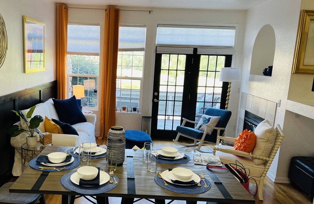 3/2 Townhome right off walking trail/1 mile downtown Littleton