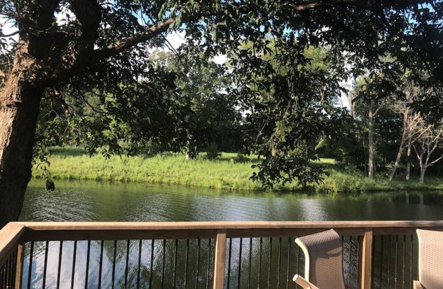 3 Bedroom Home - Lake Views on 3 Sides