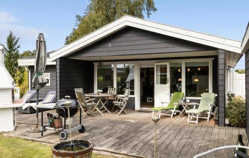 3 Bedroom Lovely Home In Otterup