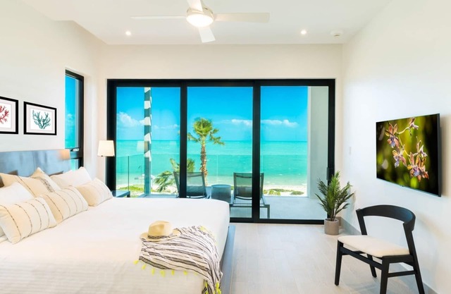 3 Bedroom Penthouse that overlooks Turks and Caicos stunning waters!