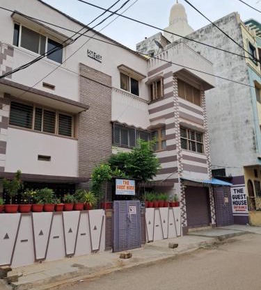 3 BHK Non-AC for 4 to 10 Guests for Families