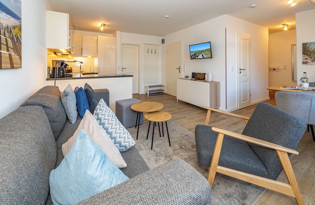 3-room vacation apartment for up to 4 people with balcony.