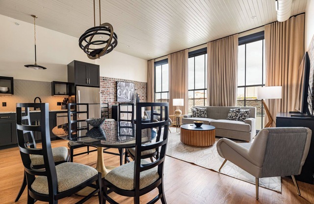 3BR Ultimate Group Retreat 2 Blocks to Bourbon St | The Mayfair