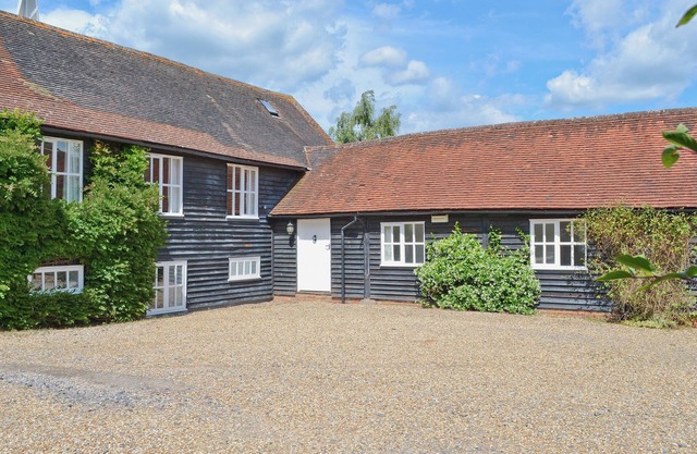 4 bedroom accommodation in Hildenborough, near Tonbridge