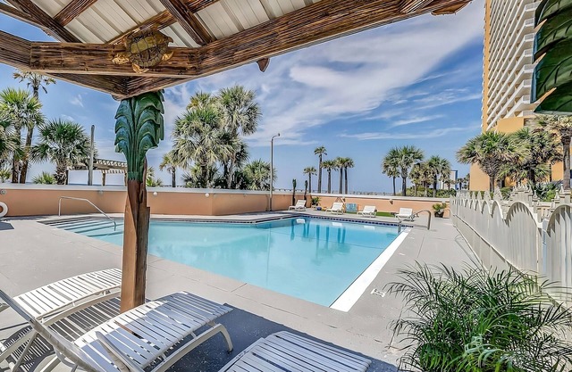 4 Units, Ocean/Gulf View King Suite, Holiday Terrace Beachfront Hotel