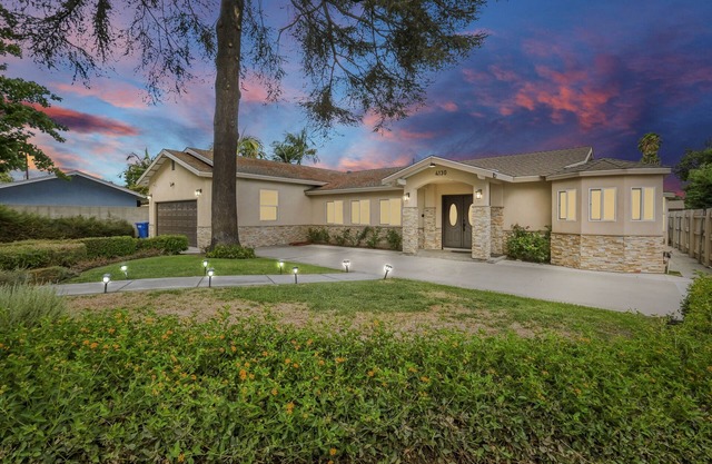 4B4BCharming Designer House 24HSelf CheckIn Free P