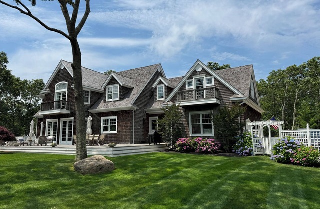 5-ACRES, SALT WATER POOL, TENNIS, BASKETBALL, 5 BEDROOM 7 BATH