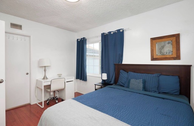 5 BD - Lg Master Suite - Max Parking