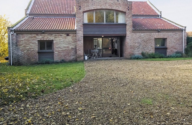 6 bedroom accommodation in Tilney All Saints, near Kings Lynn