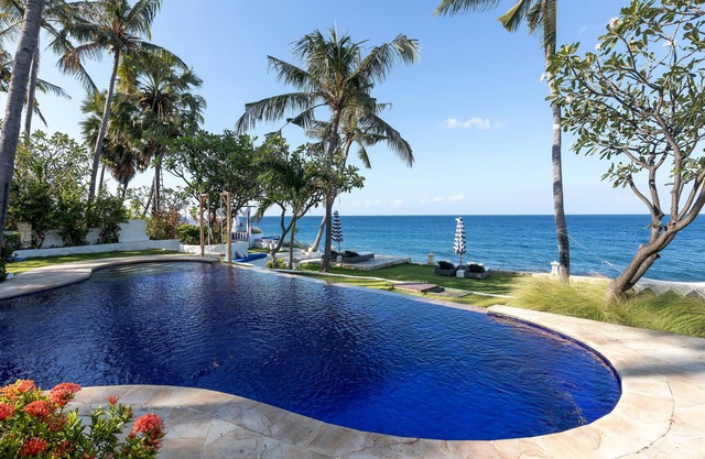 6 Bedrooms with Private Pool