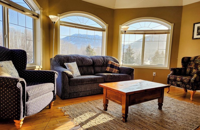 7BD | Family & Friends | 360 Views ! | A/C |Sauna