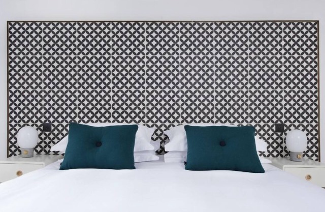 A lews castle that sleeps 6 guests in 3 bedrooms