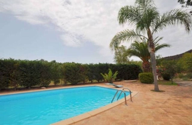 A lovely villa with swimming pool, located between the hills, river and the sea.
