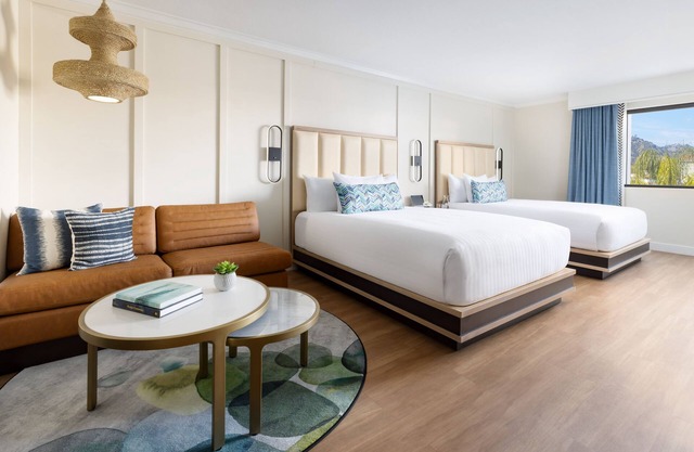 A Place You'll Surely Enjoy! 3 Comfortable Units, Dog-friendly, Onsite Pool