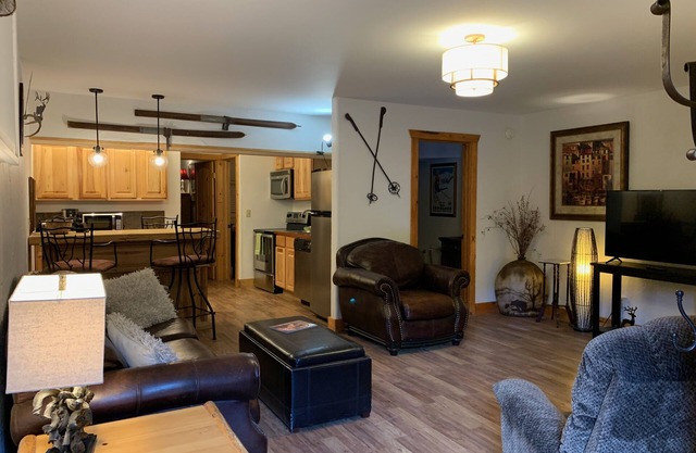 A Wilderness Perch in the Pines