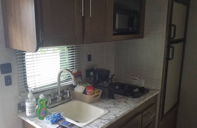 Adventurer camper, tinyhouse on wheels