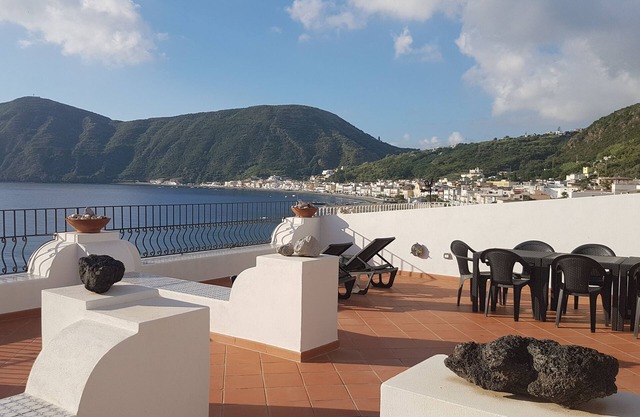 Aeolian Islands Lipari - Canneto - Calandra 2+2 holiday homeseolie