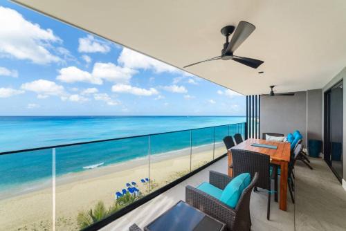 Allure 502, Beachfront Penthouse by ZenBreak