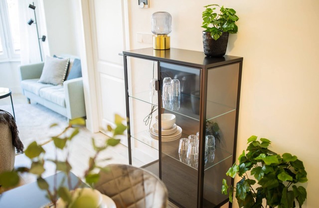 Alphabet 1BR Serviced Apartment -NB306-
