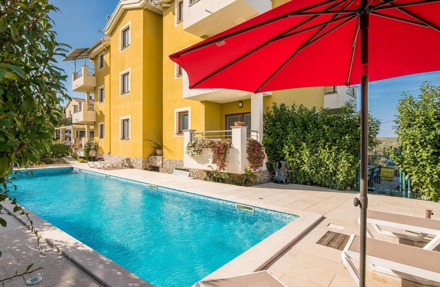 Amazing apartment in Salatici