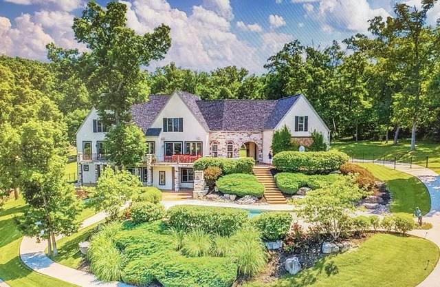 Amazing Views from this Porta Cima 5 BR Home, Private Pool and Toll Bridge Views