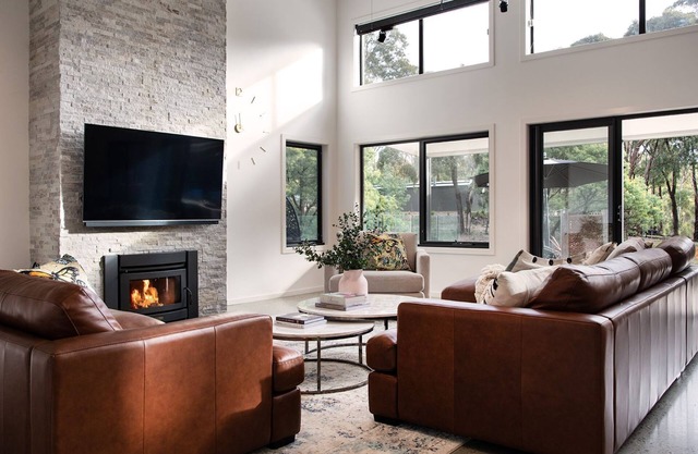 Amore ~ Hepburn Springs/Daylesford ~ Luxury, Spa, Wood Fire