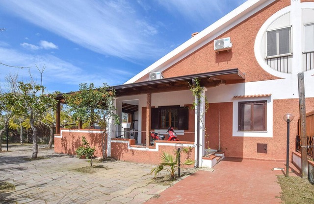 An unforgettable vacation full of sun, sea and relaxation awaits you in this vacation home near the