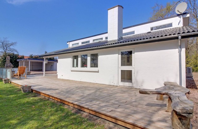 "Antigona" - 250m from the sea by Interhome