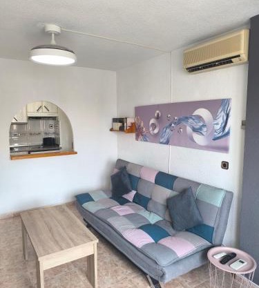 Apartament piscis en Benidorm, 1 min playa levante, Wi-Fi, AC y parking