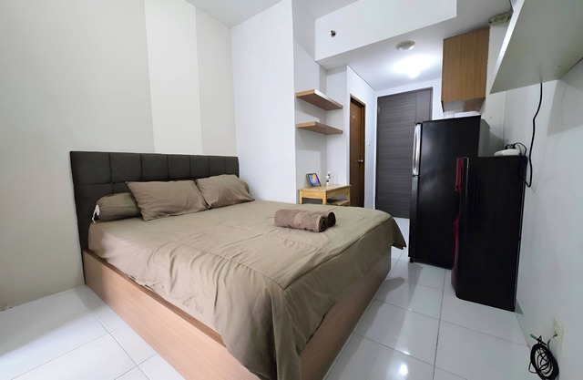 apartemen amazana strategic serpong cozy,cheapset,gym & pool,wifi