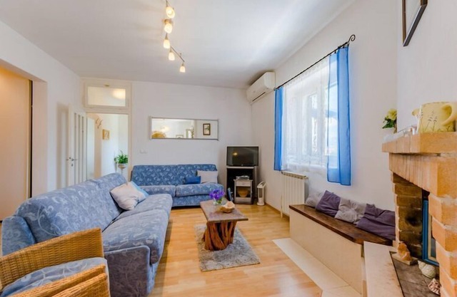 Apartment Blue Oasis - Three Bedroom Apartment (ST)
