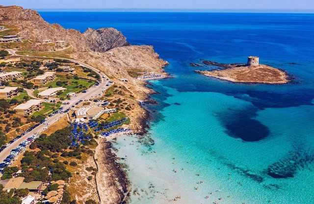 Apartment 'Casa Ares' with Shared Garden, Wi-Fi and Air Conditioning